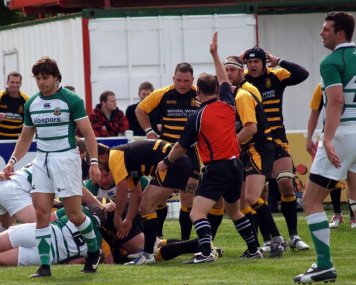 Tom Rawlings scores under a mass of bodies.jpg - Tom Rawlings scores under a mass of bodies. Photo by John Beach.